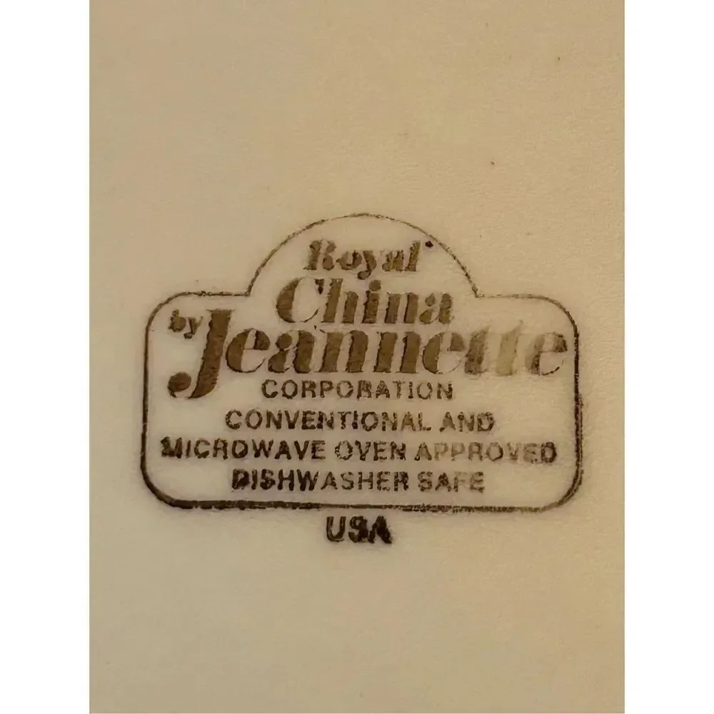 Vintage Currier & Ives American Farm Scene Royal China Jeannette Corp Plate Pie